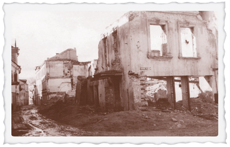 הריסות בניינים באזור הגטו, וילנה 1946